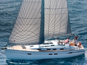 Sail boat FOR CHARTER, year 2012 brand Bavaria and model 45 Cruiser, available in Escuela Nacional de Vela Calanova Palma Mallorca España